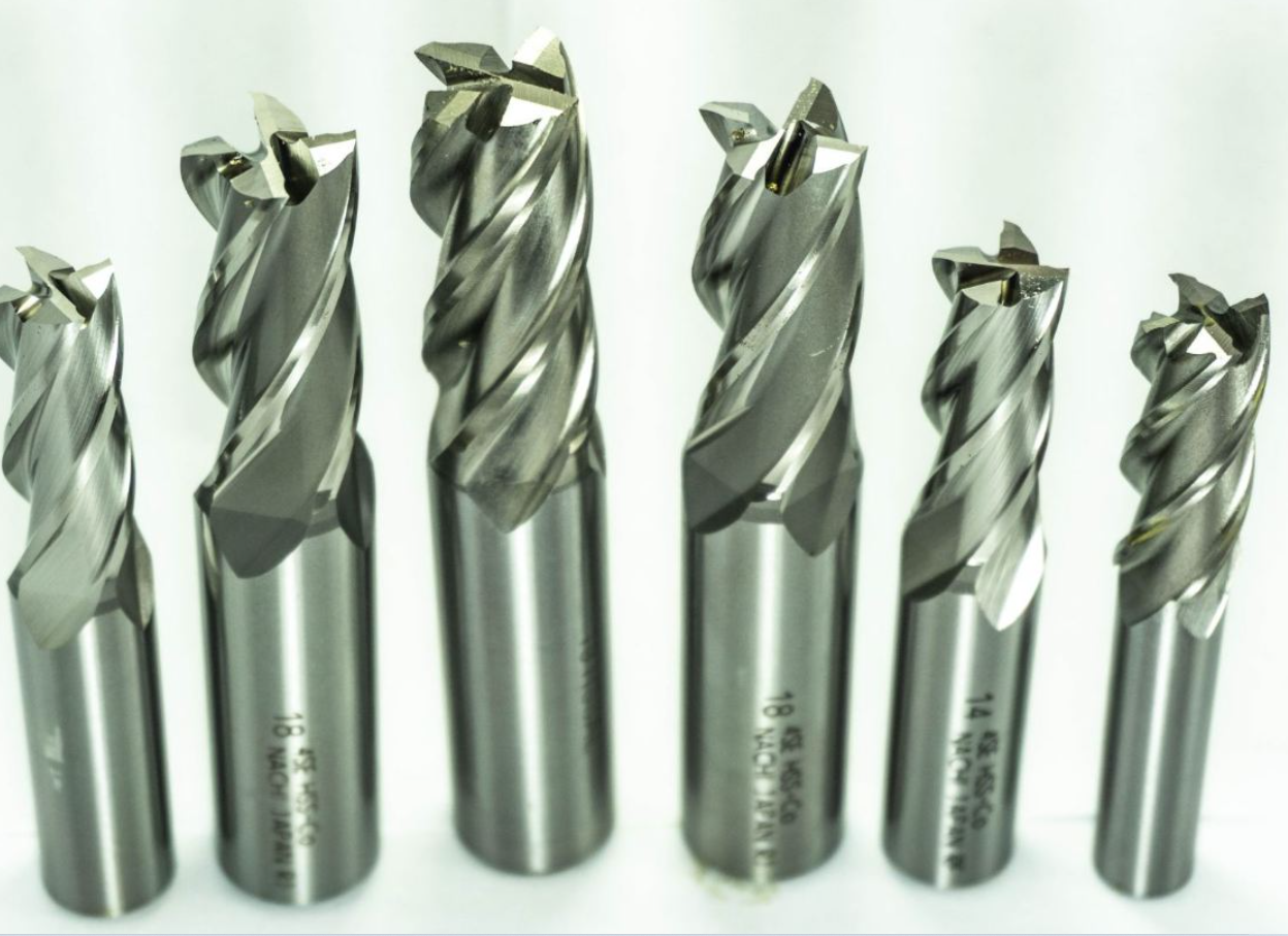 Thép gió là gì? Độ cứng và ứng dụng của thép gió