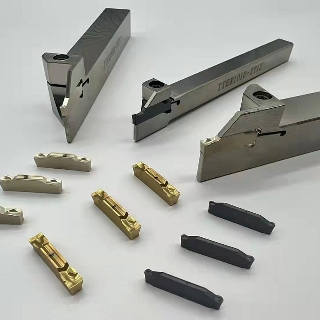 Có bao nhiêu loại vật liệu làm dao tiện?