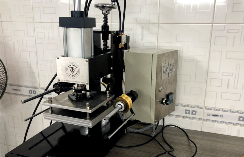 Máy ép nhũ bằng tay